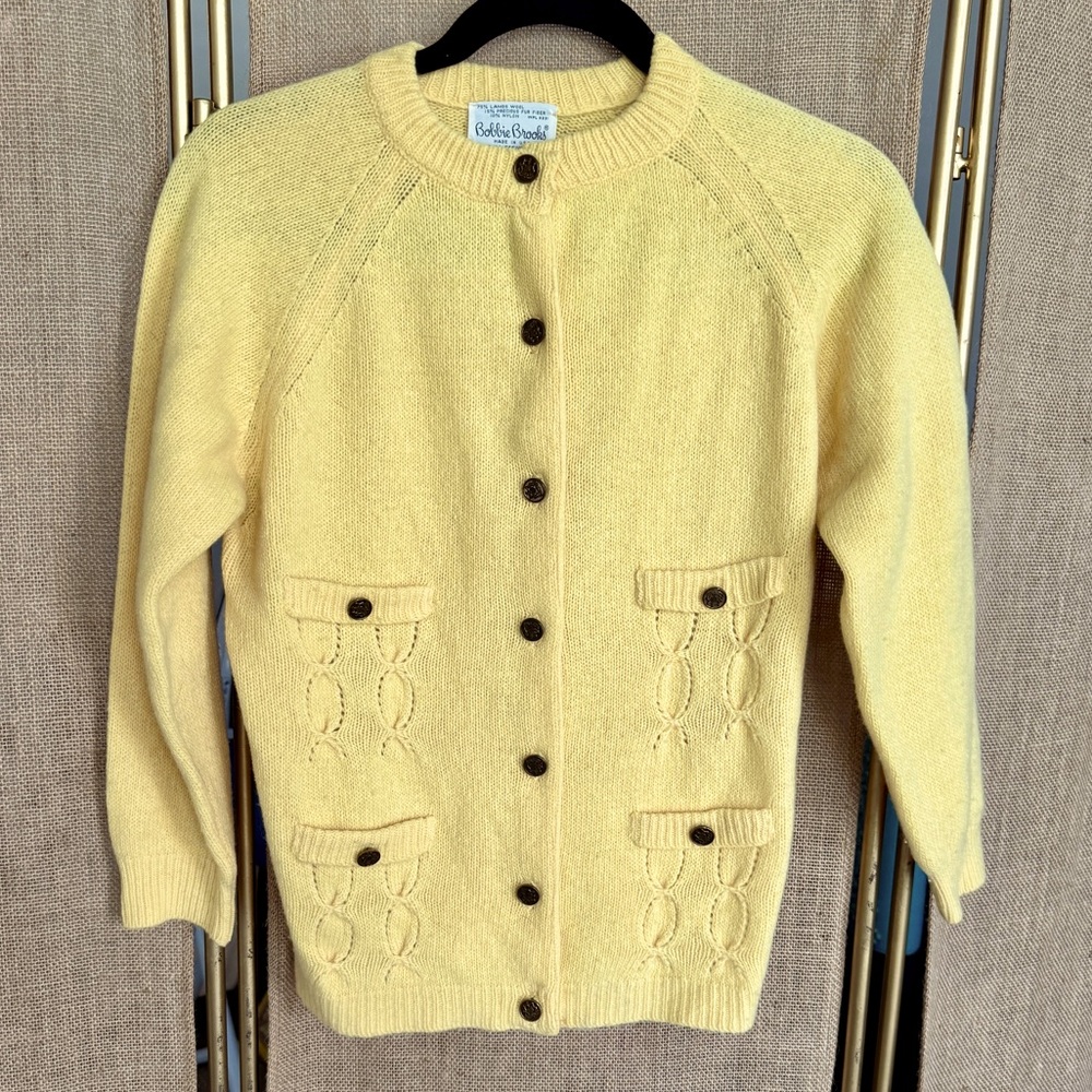 Vintage Bobbie Brooks Lambs Wool  70’s Yellow Cardigan